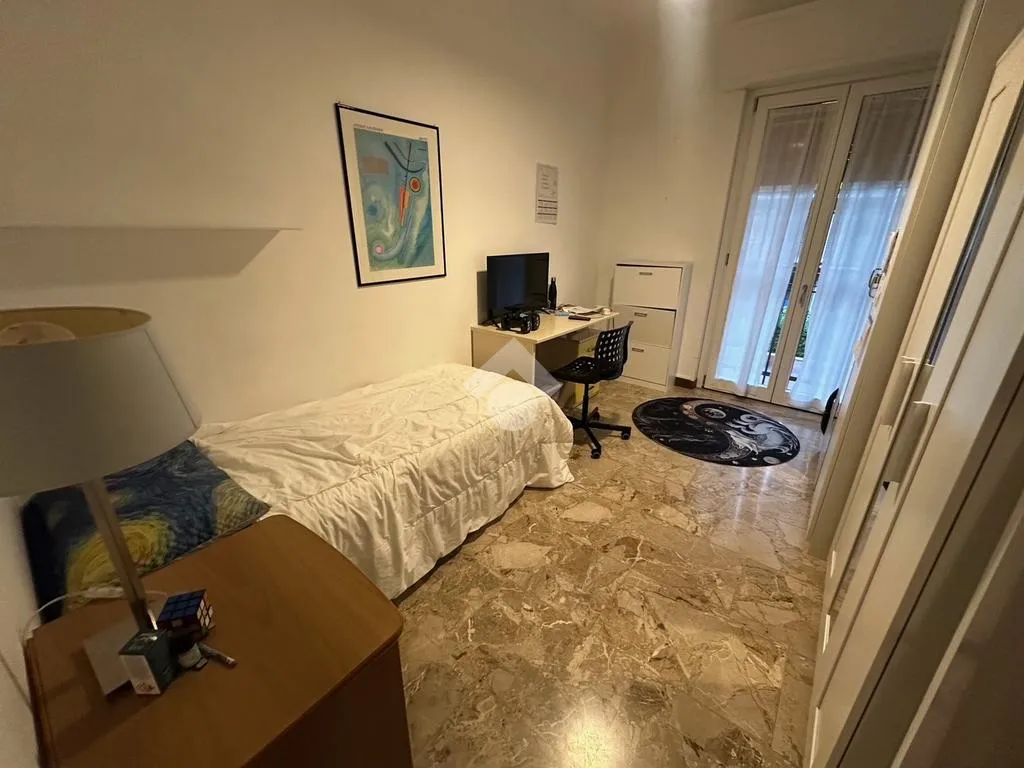 Chambres - Shared 4-Room Apartment near Brescia Metro