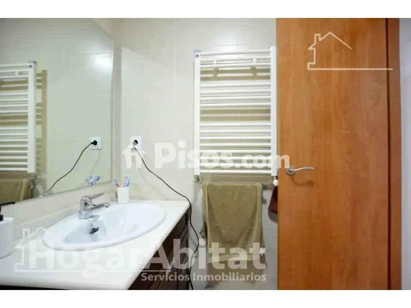 Vannitoad - Modern Flat with Balcony in Tavernes de la Valldigna