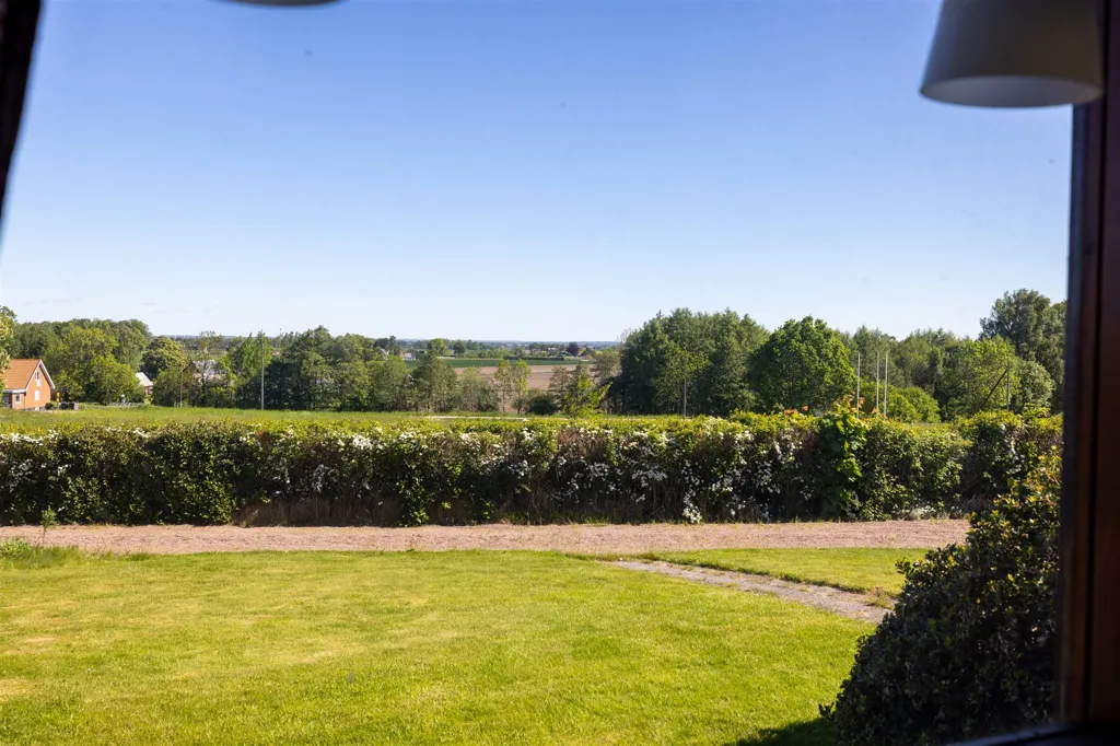 Aed - One-Storey Villa with Large Corner Plot in Hasslöv