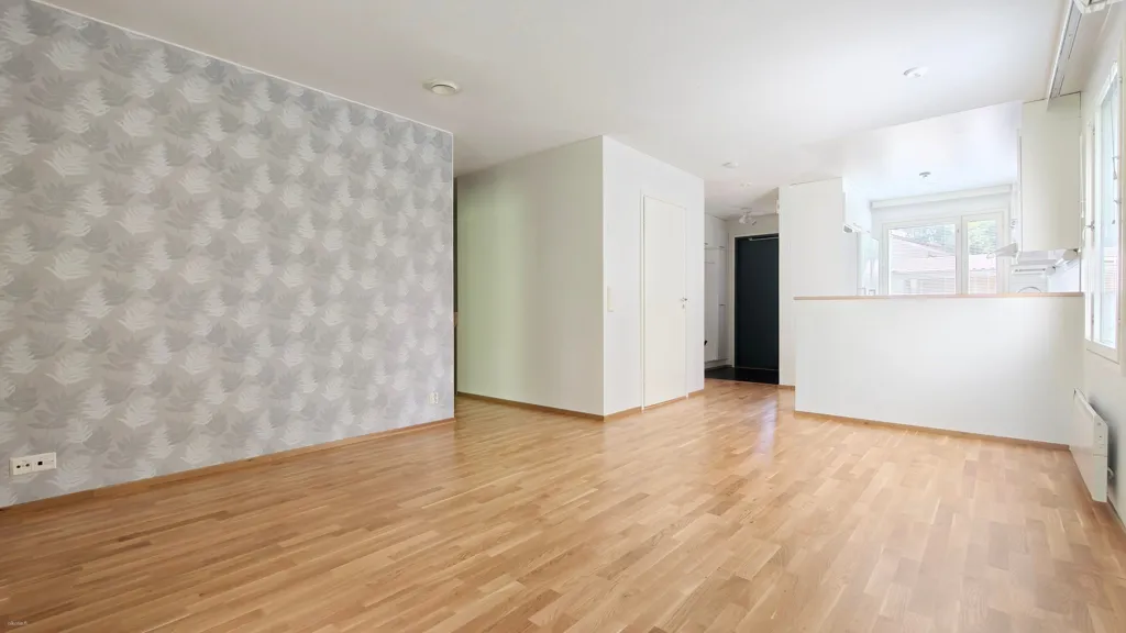 Pièces - End-Terrace Flat with Garden in Lohja
