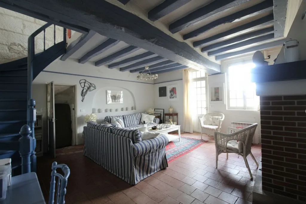 Séjour - Maison Semi-Troglodyte avec Terrasses à Bourré