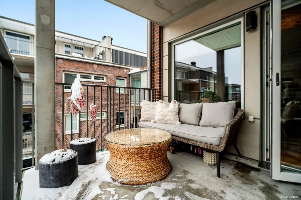 Balcone - Modern Flat with Balcony in Mariastaden