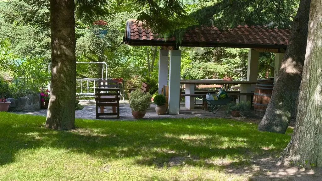Aed - Lakefront Apartment with Terraces in Colledimezzo