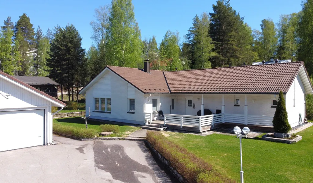 Aerial - Spacious Detached House with Garden in Heinola