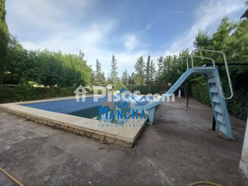 Bassein - Rustic House with Pool in Jaén Road Area