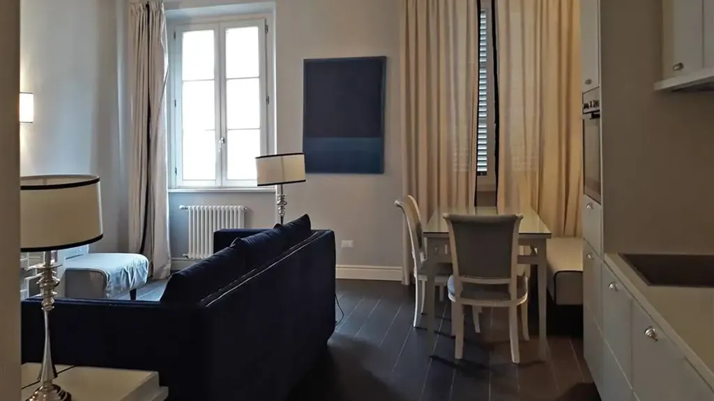 Elutuba - Modernised 2-Bedroom Flat in Florence