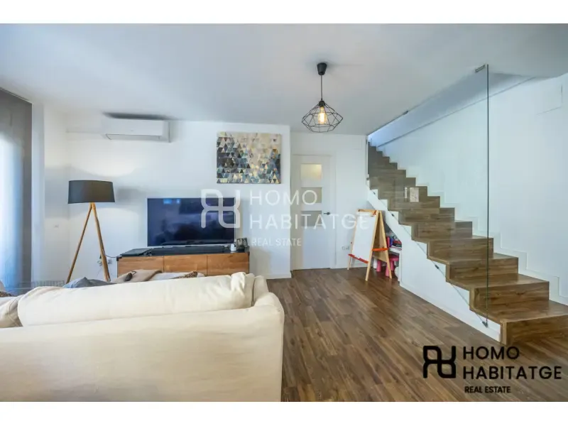 Séjour - Reformed Duplex with Terrace in Gràcia, Sabadell
