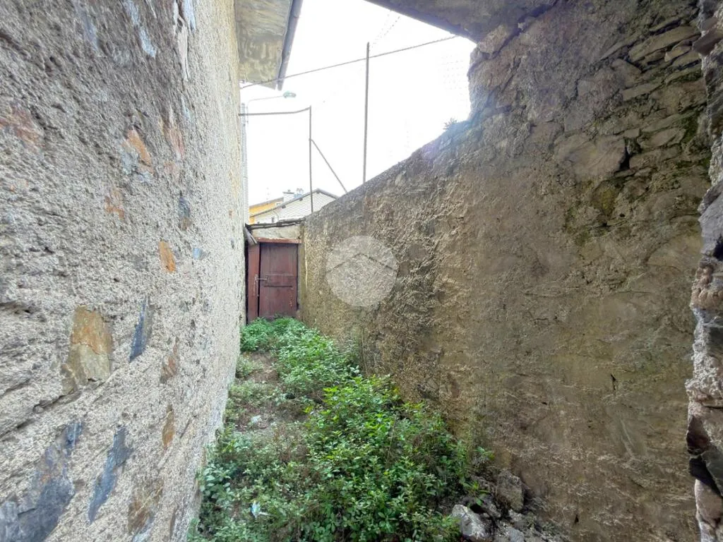 Aed - Independent Rustico with Panoramic Views in Valtellina