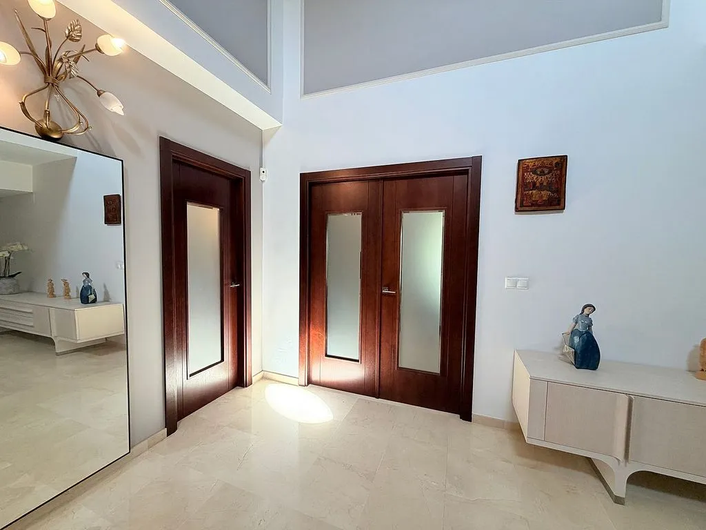 Esik - Villa with Pool and Golf Views in Villas y Golf