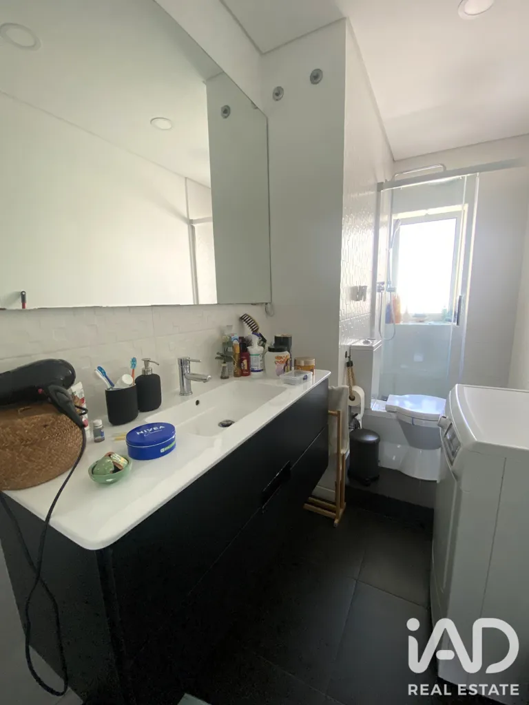 Bagni - Renovated Apartment with Balcony in Setúbal