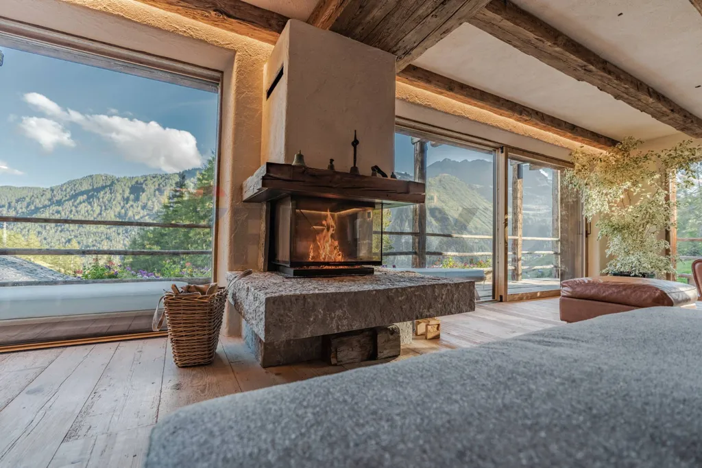 Elutuba - Luxury Chalet with Private Helipad in Arabba