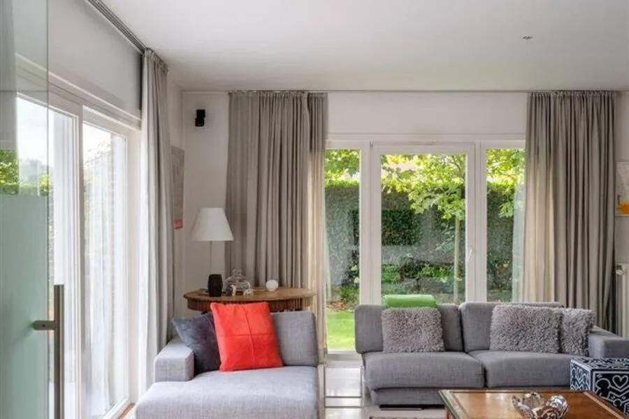 Séjour - Villa avec Vue Panoramique dans le Pays des Collines