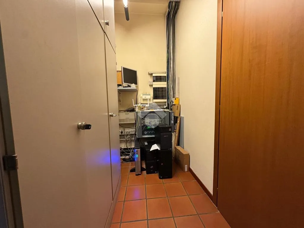 Utility Room - Renoavted Multilocale with Private Garden in Monza
