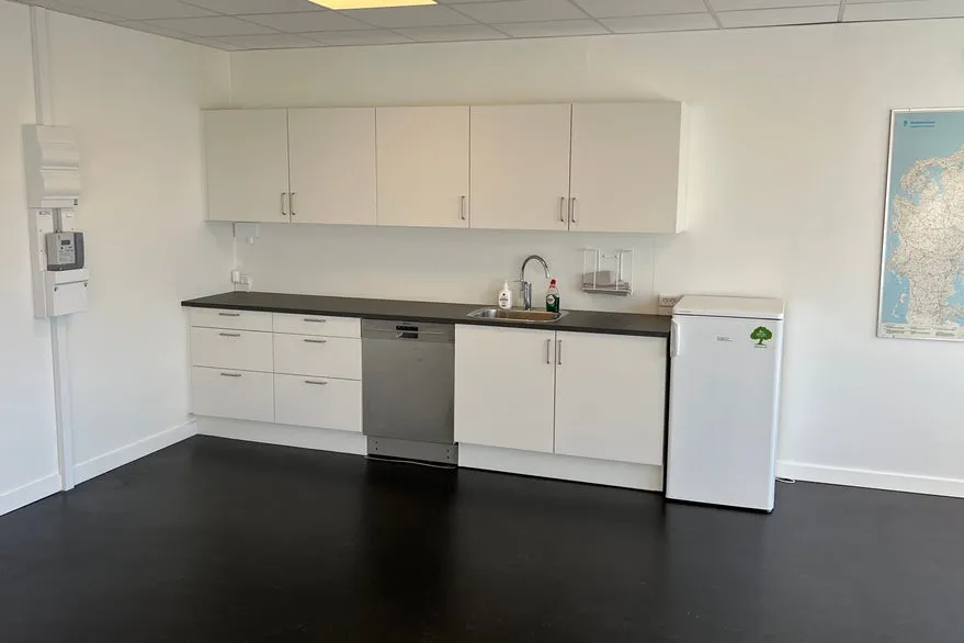 Köök - Modern Office Space with Parking in Glostrup