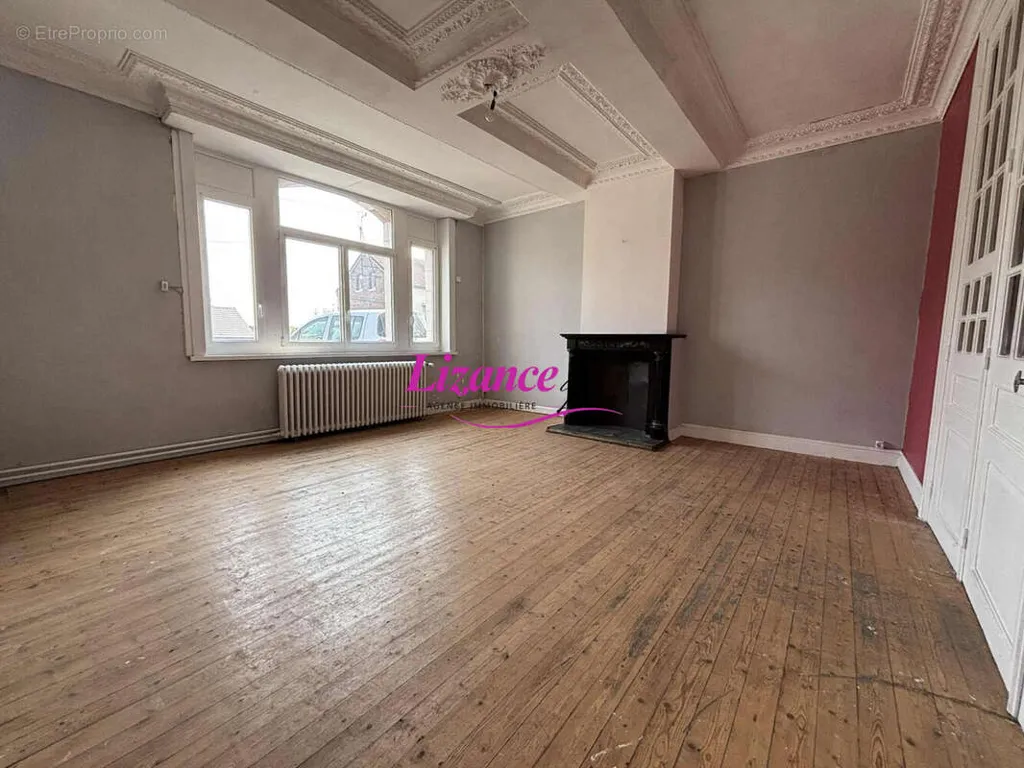 Elutuba - Spacious House with Garden in Gouzeaucourt