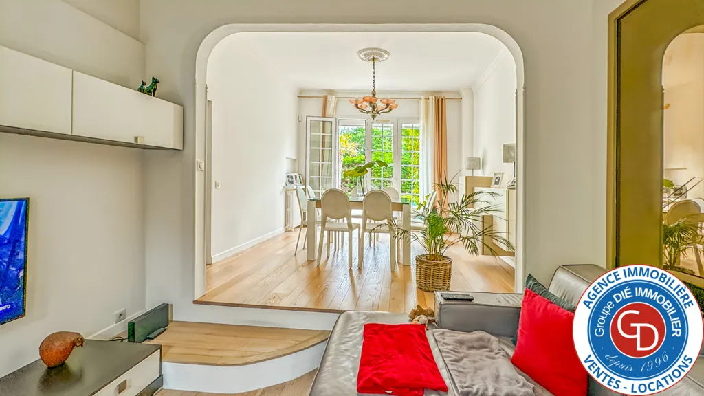 Séjour - Villa avec Piscine et Garage près des Plages à Arcachon