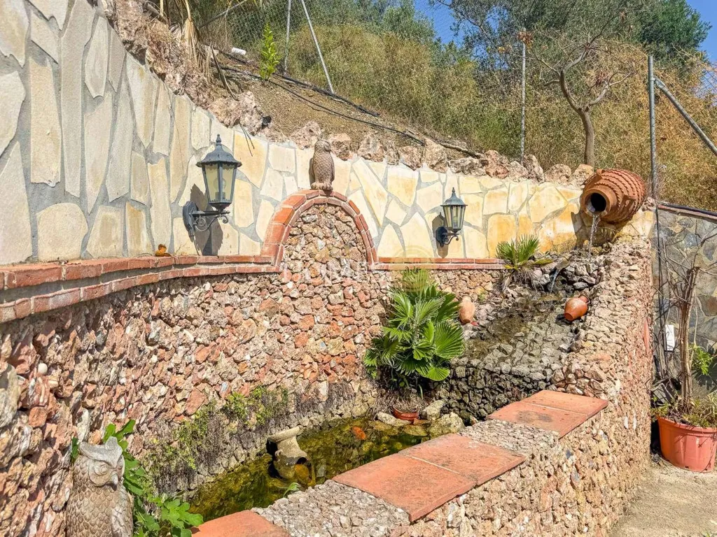 Bassein - Detached Villa with Pool in Frigiliana