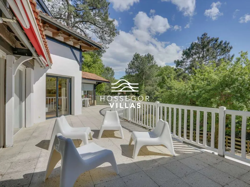 Terrasse - Villa Luxueuse avec Piscine à Hossegor
