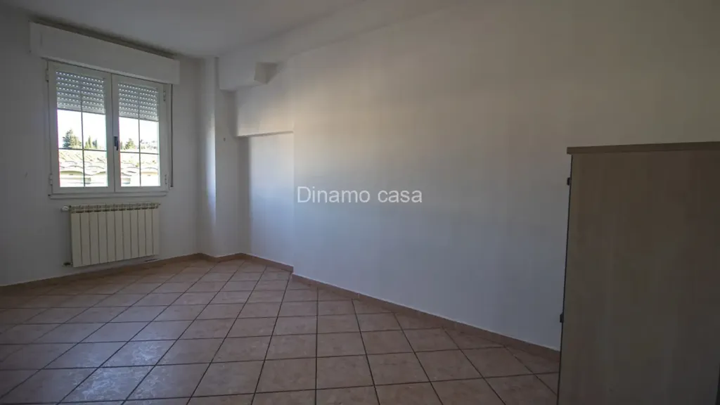 Pièces - Apartment with Industrial Warehouse in Carmignano