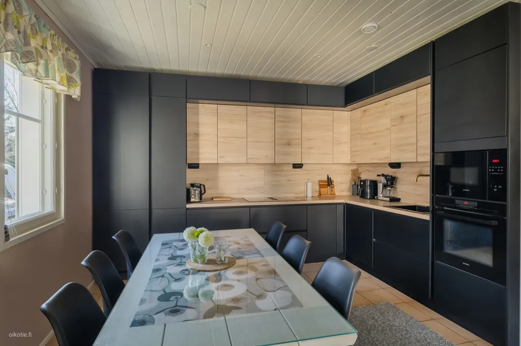 Kitchen - Classical House with Garden in Lohja