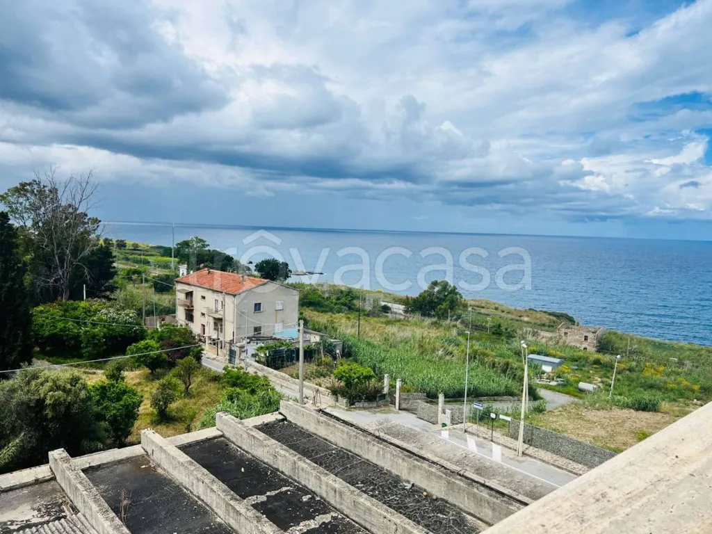 Terrasse - Attico with Sea View in Briatico
