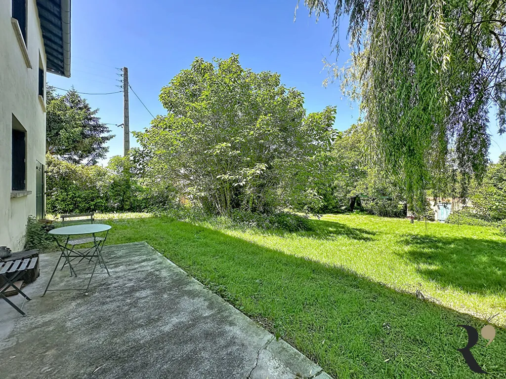 Aed - House with Garden and Pool Potential in Drémil-Lafage