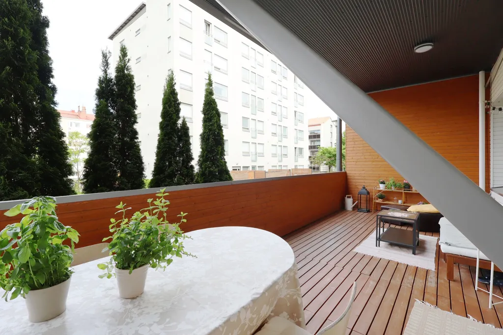 Terrasse - Modernised Apartment with River View in Turku