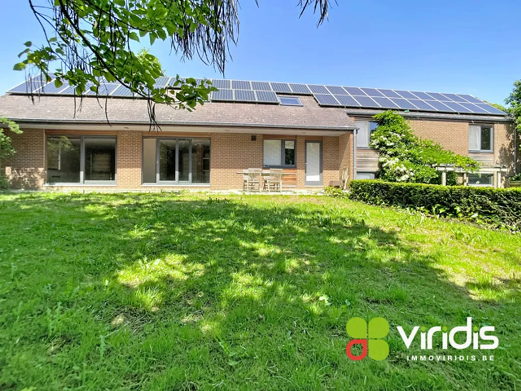 Aed - Contemporary Villa with Pool in Gembloux