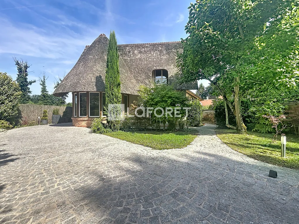 Exterior - Chaumière with Pool in Sucy-en-Brie