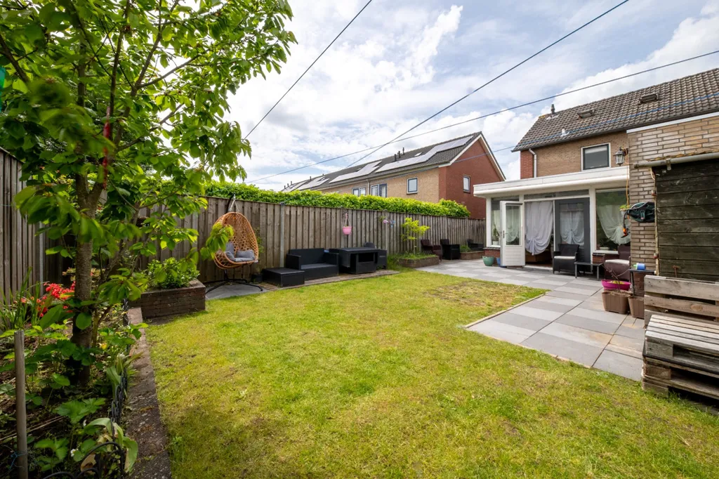 Aed - Corner House with Garden Room in Goor