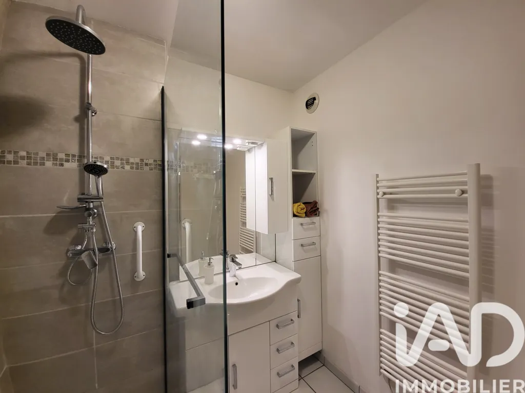 Salles de bain - Appartement T3 avec Terrasses à Grenoble