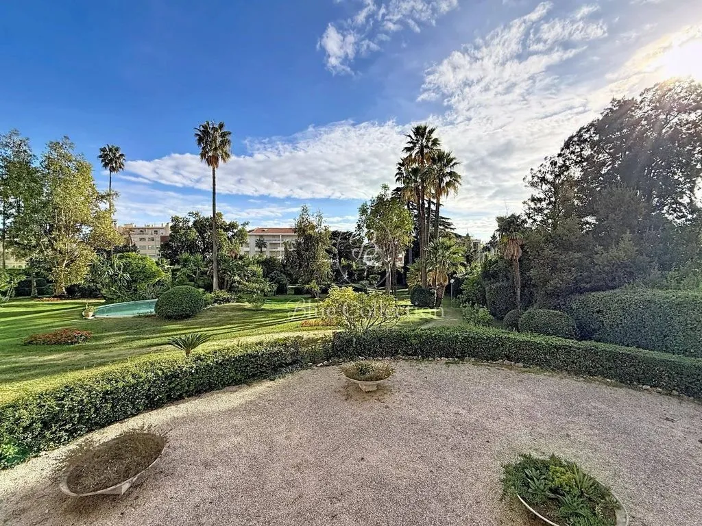 Aed - Luxury Flat with Terrace in Cannes