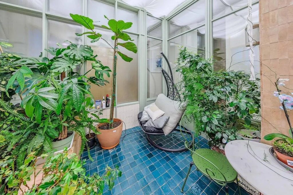 Aed - Luxury Apartment with Interior Garden in Madrid
