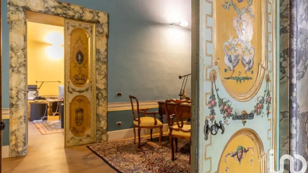 Entrée - Historic Apartment with Artwork in Ancona