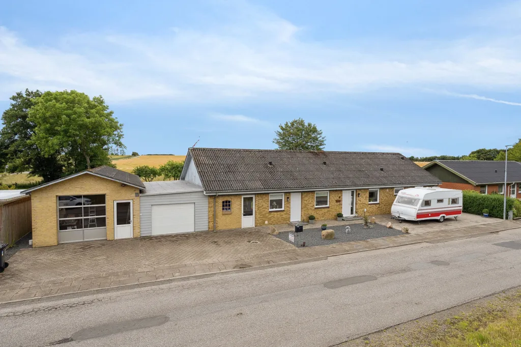 6-room house in Spøttrup