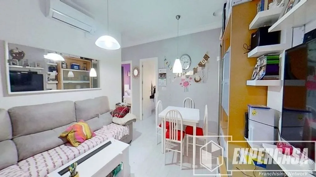 Séjour - Updated Apartment with Air Conditioning in Sant Marcel·lí