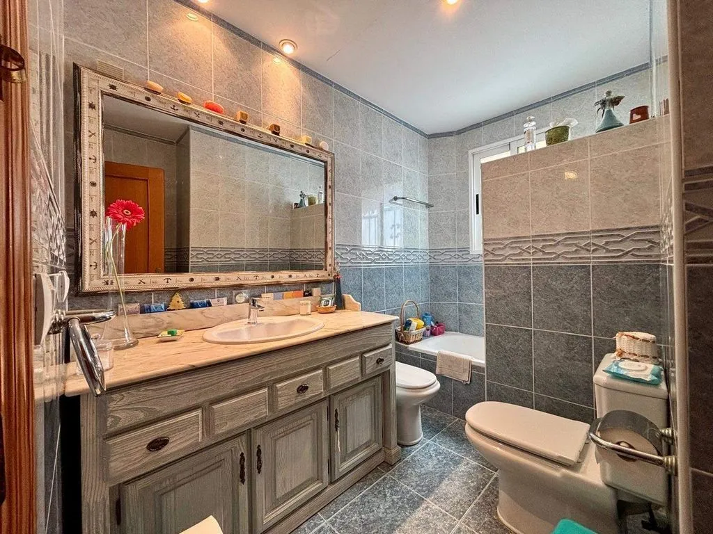 Salles de bain - Luxury Detached House with Garden in Daimús