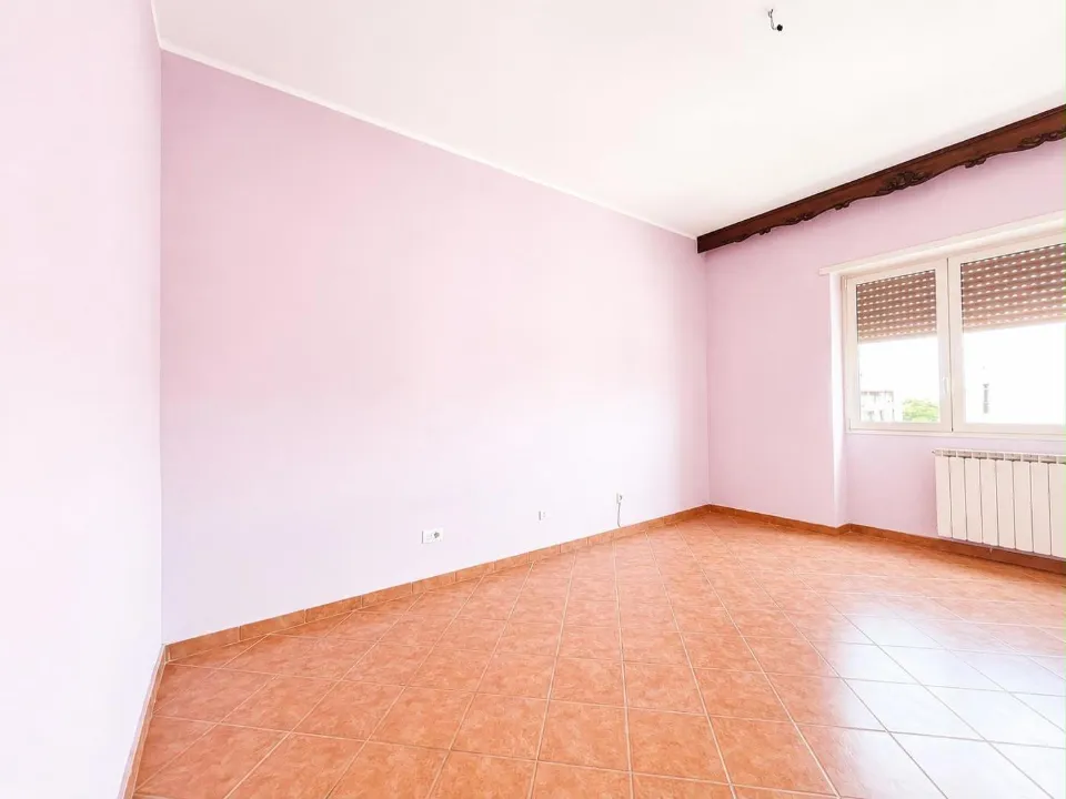 Pièces - Spacious Apartment with Open View in Rome