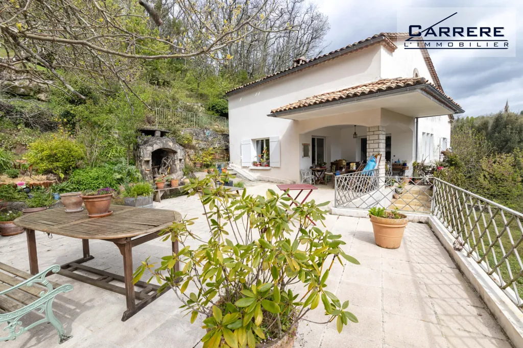 5-room house in Cambes