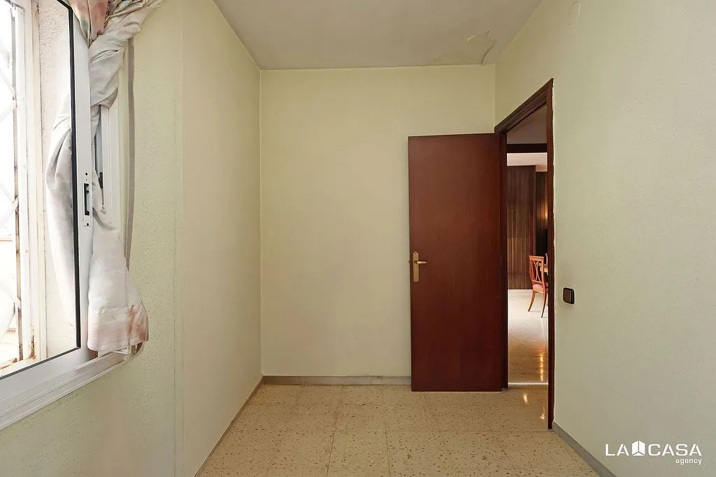hallway_entrance