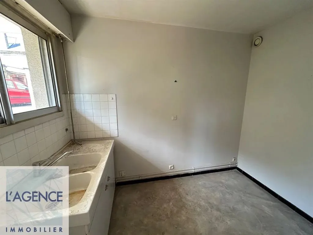 Kitchen - T3 Flat for Renovation in Moissons