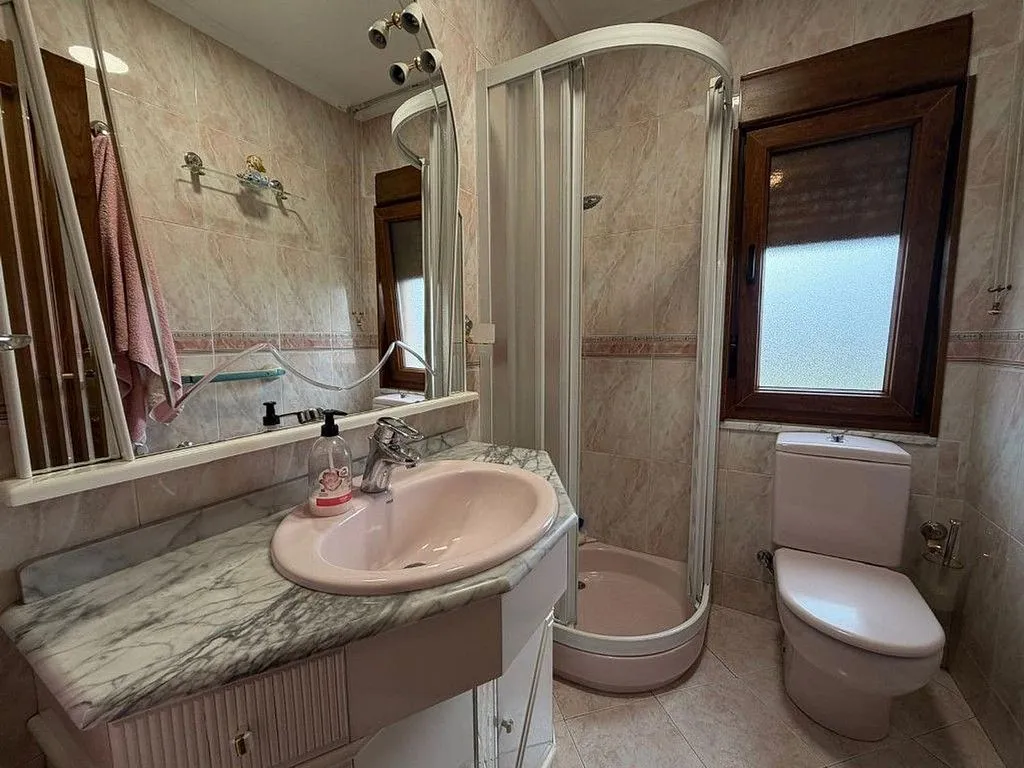 Vannitoad - Chalet with Garage in Balbona, Asturias