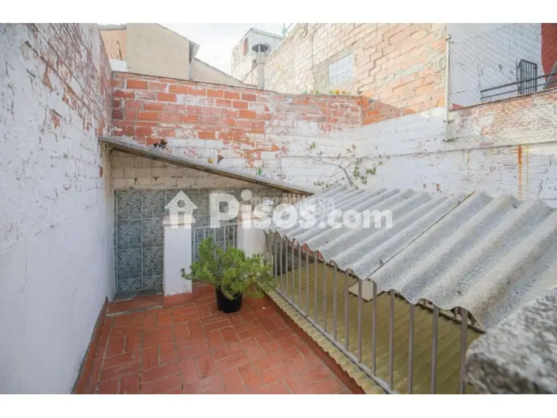 Giardino - Two-Storey House with Terraces in Terrassa