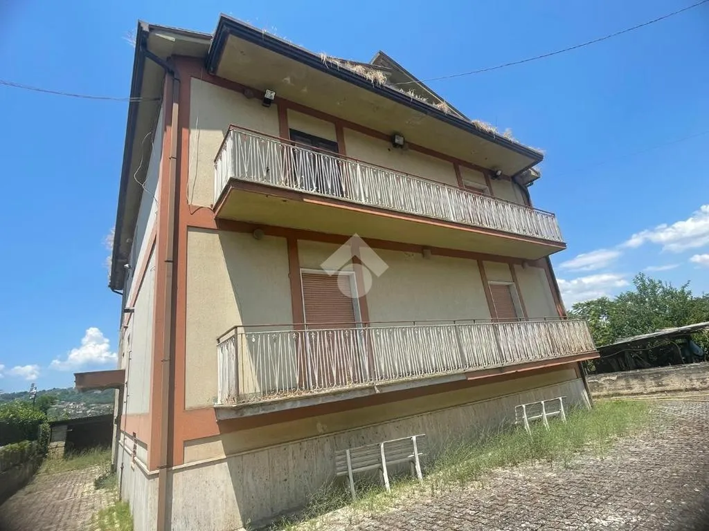 Välivaade - Spacious 5-Room Apartment with Garden in Motta Valle