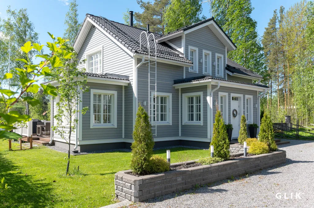 Välivaade - Modern Villa with Lake View in Lempäälä