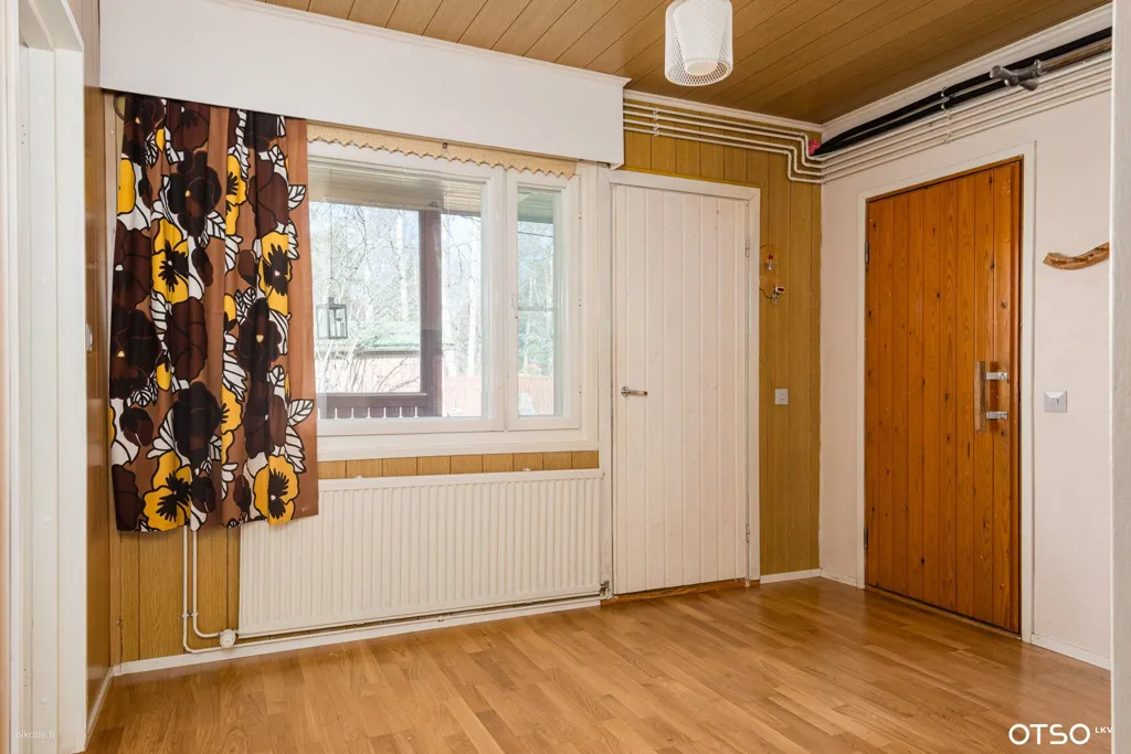 Esik - Spacious House with Garden in Uusiniitty, Pori