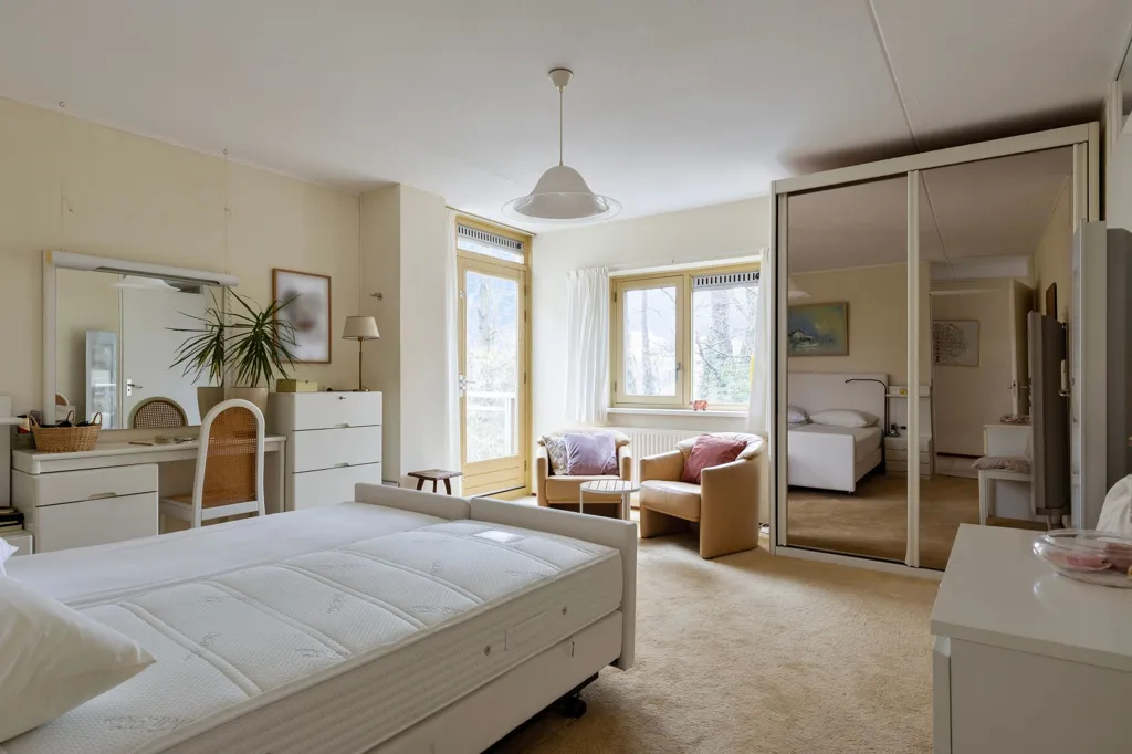 Magamistoad - Penthouse with Three Balconies in Rolde Centre