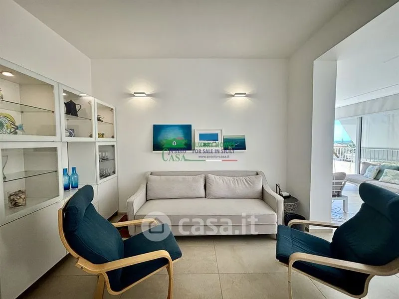 Séjour - Rented Trilocale with Sea View in Ragusa