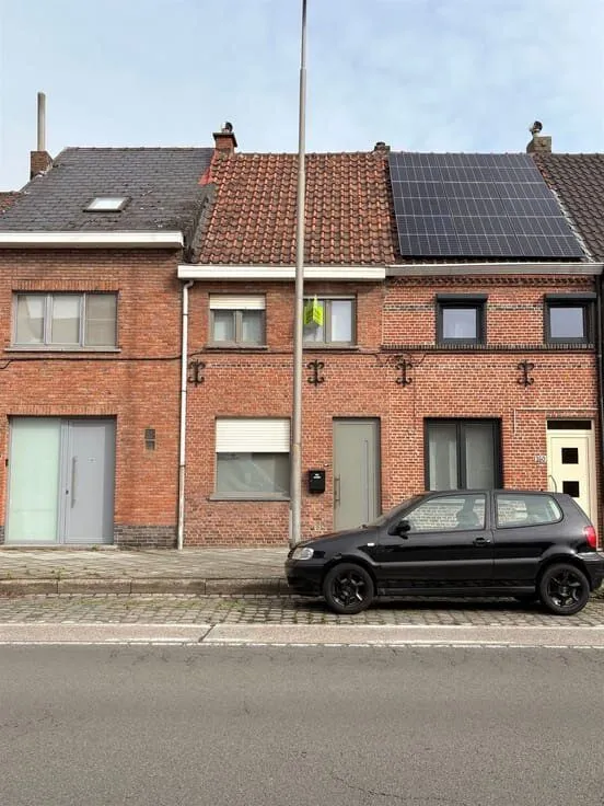 Maison Rénovée avec Jardin près du Centre