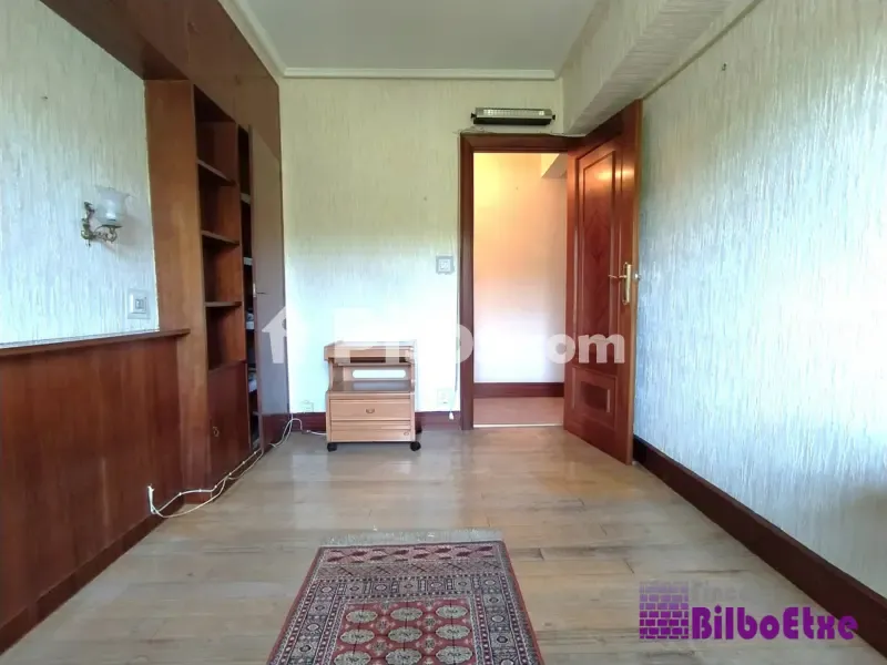 Entrée - Corner Flat with River Views in La Peña